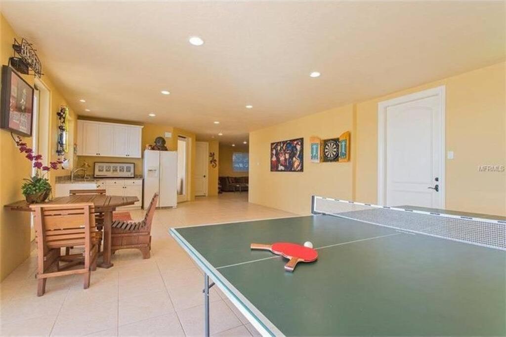 Large Mediterranean Oasis - Water Views & Pool 클리어워터 비치 외부 사진
